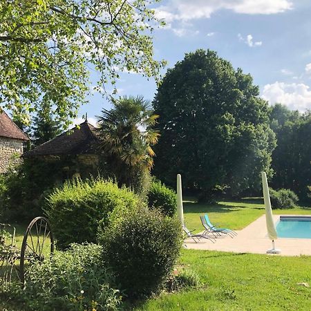 Villa Le Creyssac Saint-Félix-de-Bourdeilles Eksteriør billede