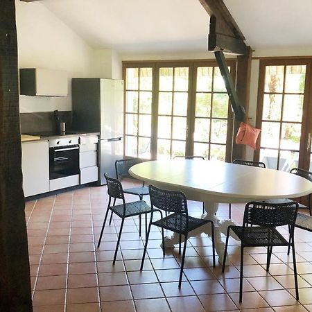 Villa Le Creyssac Saint-Félix-de-Bourdeilles Eksteriør billede