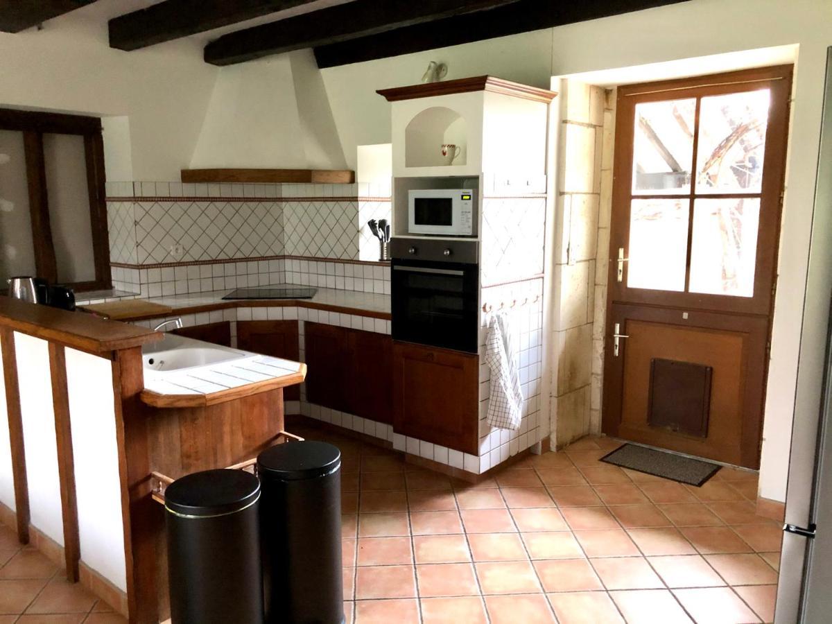 Villa Le Creyssac Saint-Félix-de-Bourdeilles Eksteriør billede