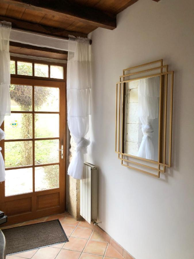 Villa Le Creyssac Saint-Félix-de-Bourdeilles Eksteriør billede
