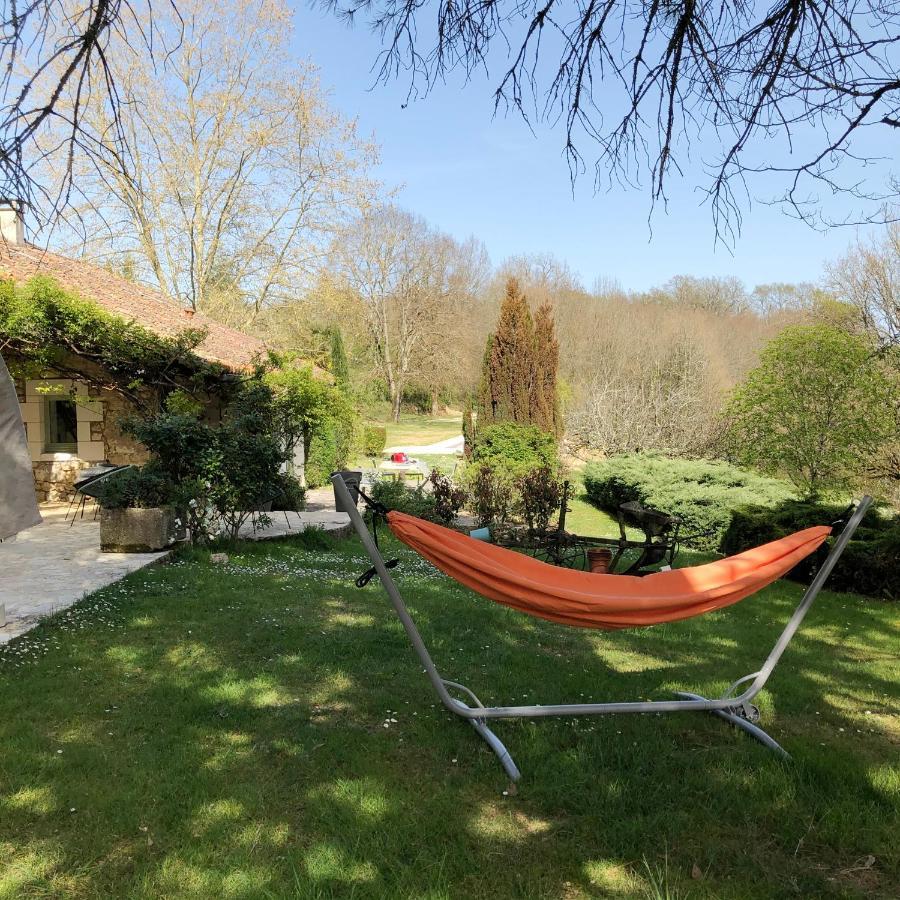 Villa Le Creyssac Saint-Félix-de-Bourdeilles Eksteriør billede