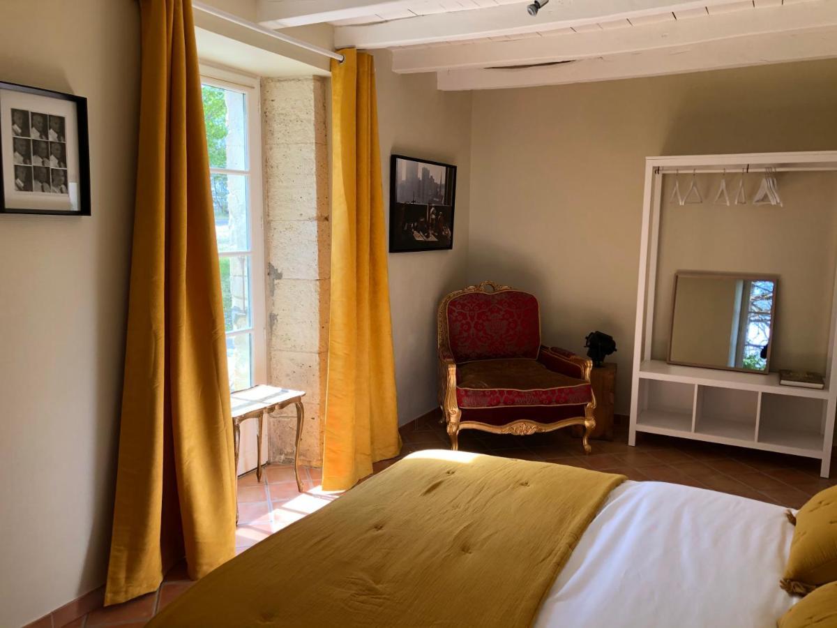 Villa Le Creyssac Saint-Félix-de-Bourdeilles Eksteriør billede