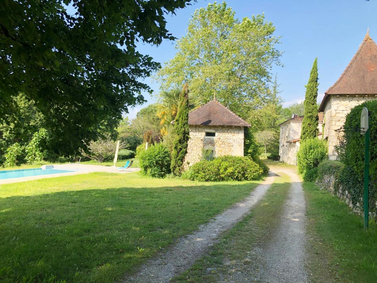Villa Le Creyssac Saint-Félix-de-Bourdeilles Eksteriør billede