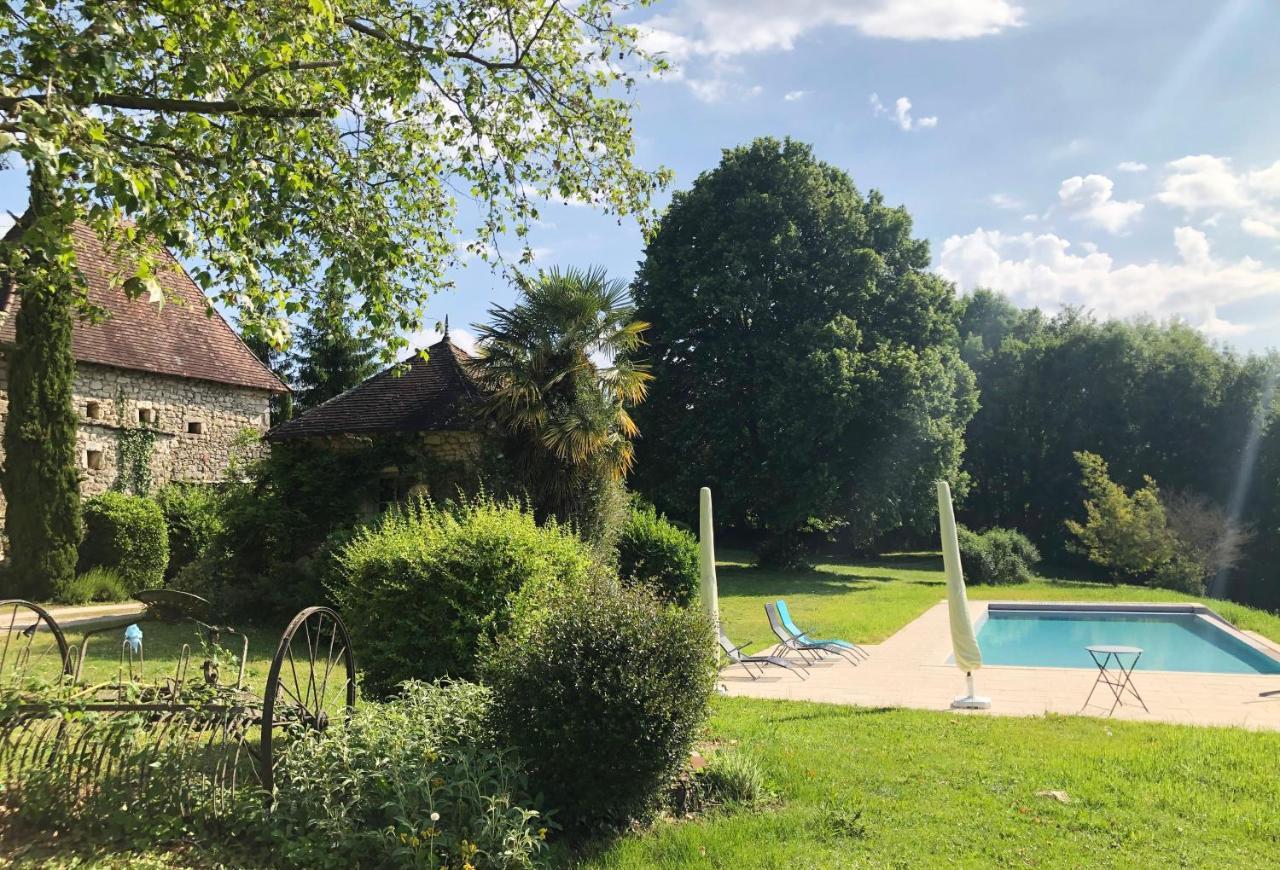Villa Le Creyssac Saint-Félix-de-Bourdeilles Eksteriør billede