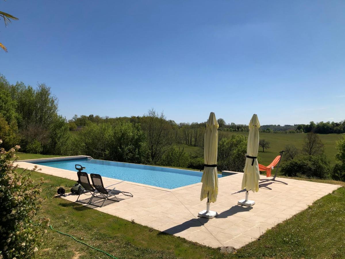Villa Le Creyssac Saint-Félix-de-Bourdeilles Eksteriør billede