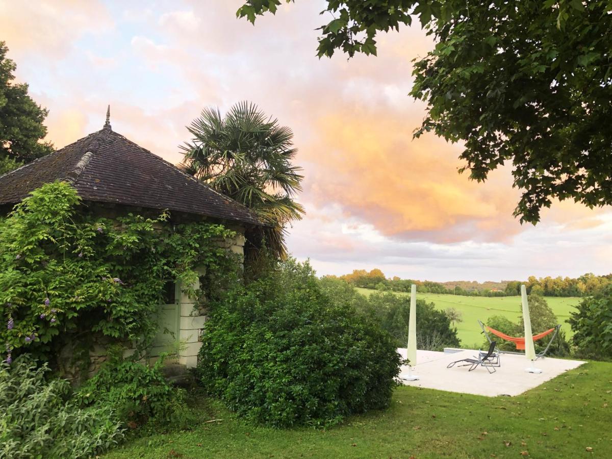 Villa Le Creyssac Saint-Félix-de-Bourdeilles Eksteriør billede