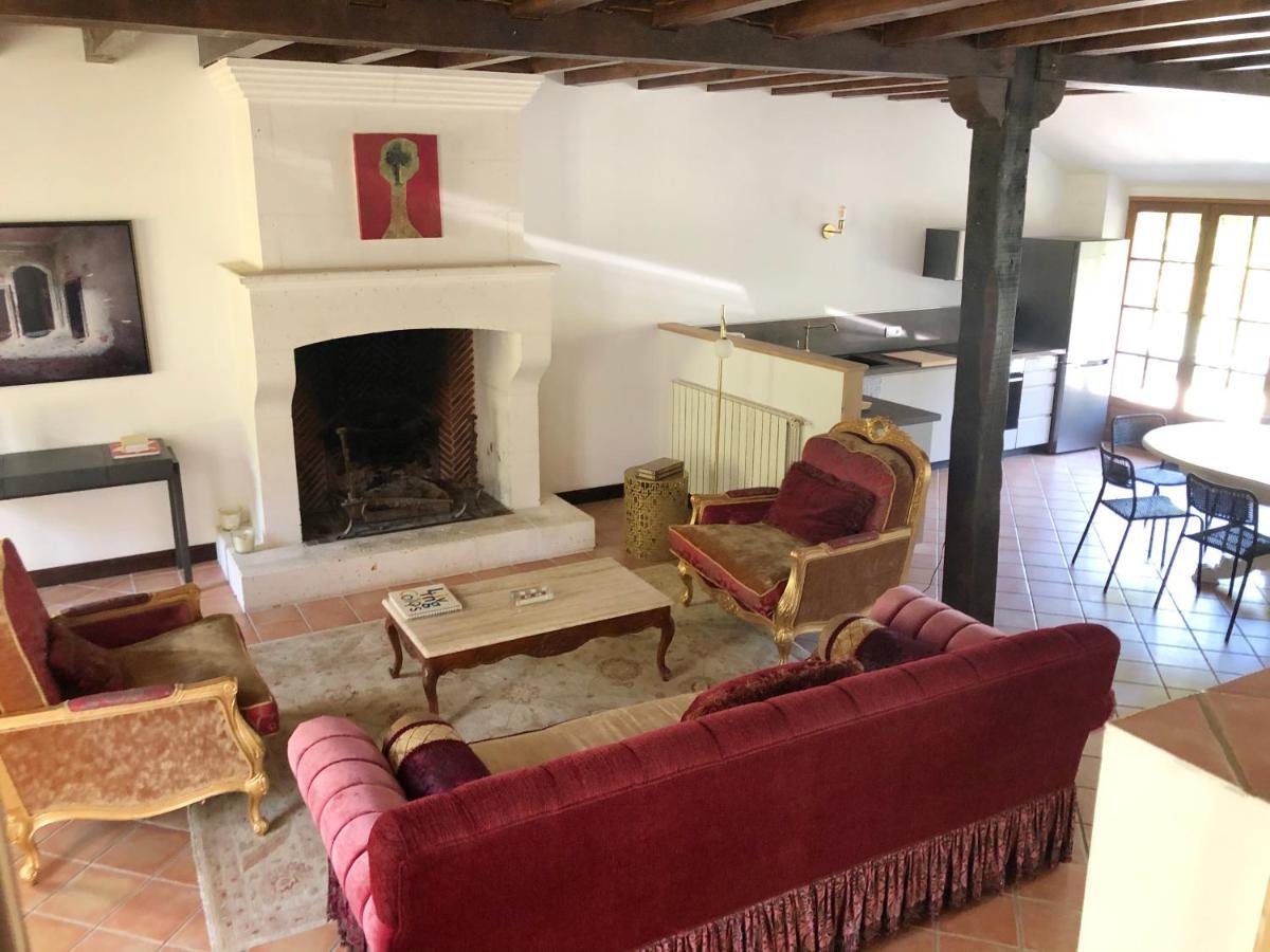 Villa Le Creyssac Saint-Félix-de-Bourdeilles Eksteriør billede