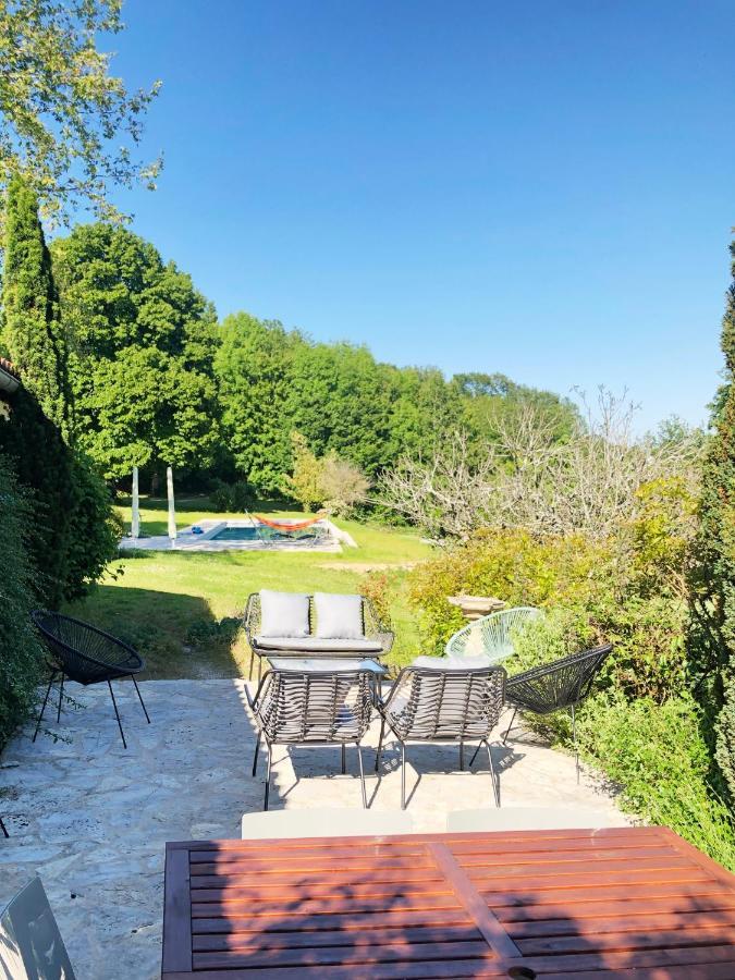 Villa Le Creyssac Saint-Félix-de-Bourdeilles Eksteriør billede
