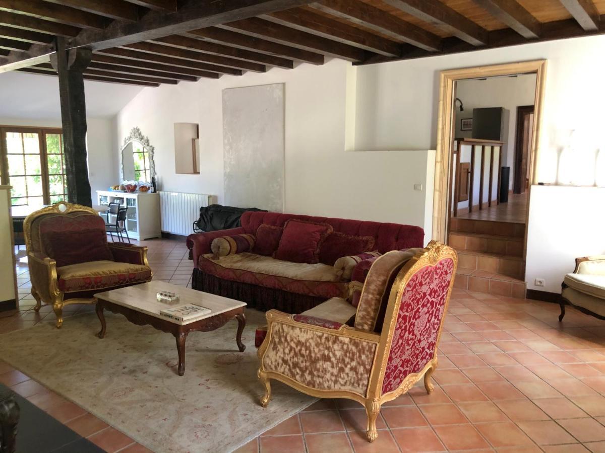Villa Le Creyssac Saint-Félix-de-Bourdeilles Eksteriør billede